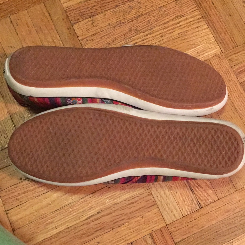 Shoes - Picture 2 of 2